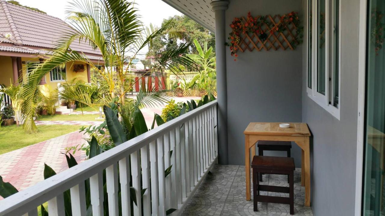 Hotel Baan Penny Phra Nakhon Si Ayutthaya Esterno foto