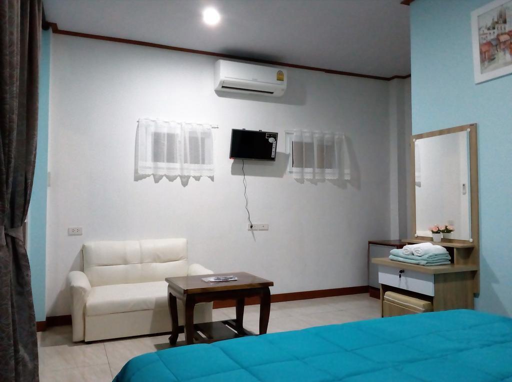Hotel Baan Penny Phra Nakhon Si Ayutthaya Esterno foto